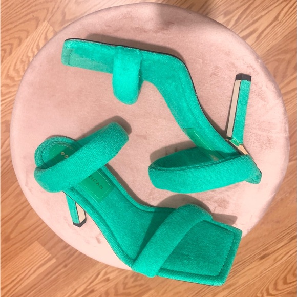 Good American Green Terry Heels - Picture 2 of 6